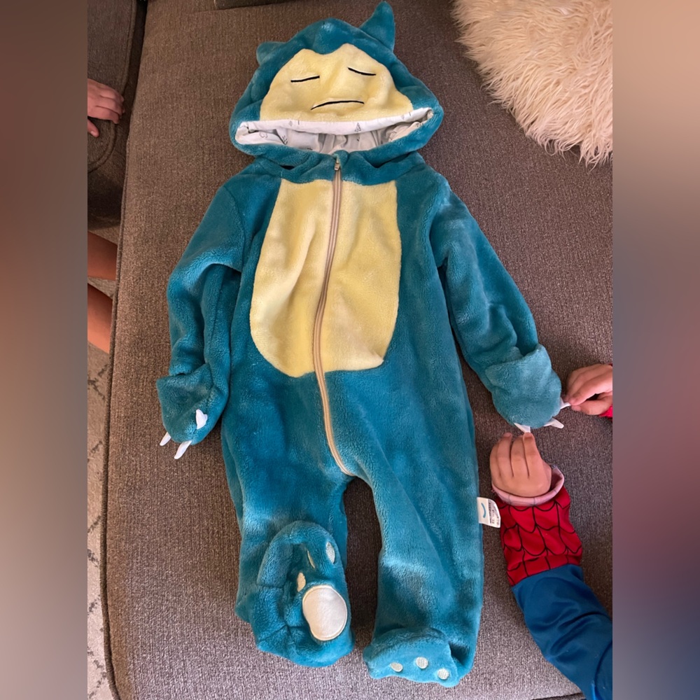 Pokémon. Snorlax onesie for baby.